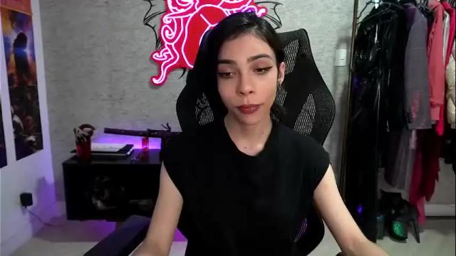 Image 11 of altsofie Stream on Chaturbate on 19 days ago