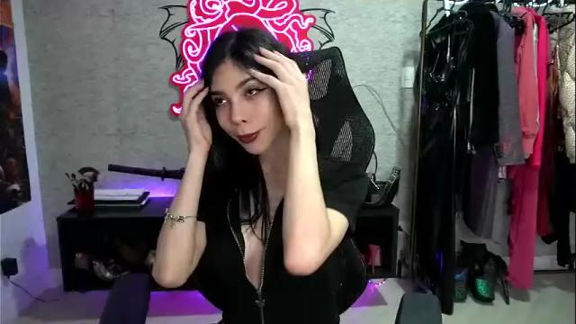 Image 2 of altsofie Stream on Chaturbate on 6 days ago