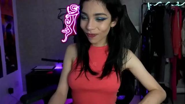 Image 12 of altsofie Stream on Chaturbate on 3 months ago