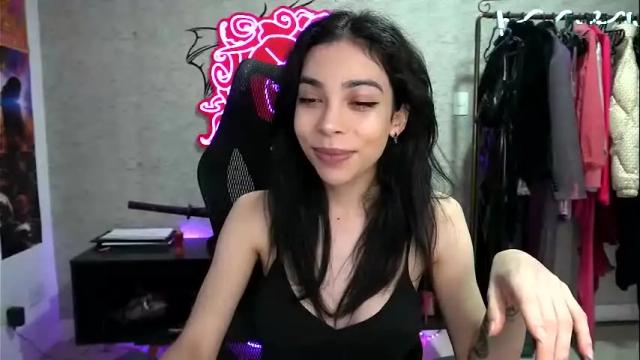 Image 7 of altsofie Stream on Chaturbate on 3 months ago