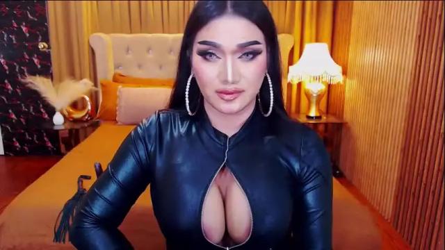 Image 12 of alurajhenson Stream on Chaturbate on 17 days ago