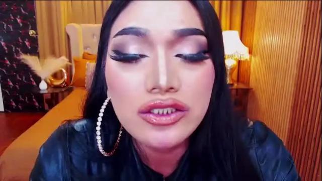 Image 4 of alurajhenson Stream on Chaturbate on 17 days ago