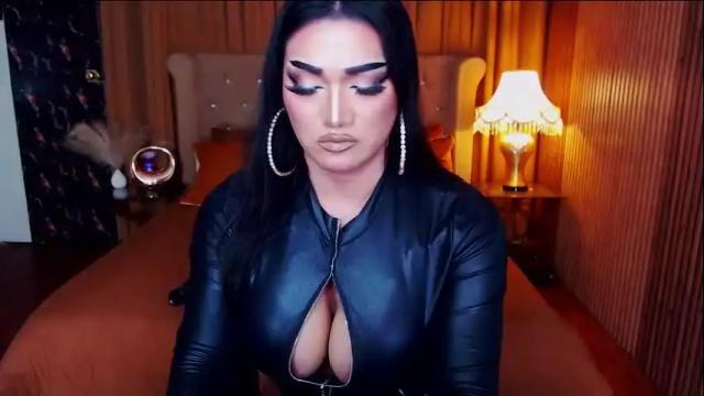 Image 2 of alurajhenson Stream on Chaturbate on 1 day ago