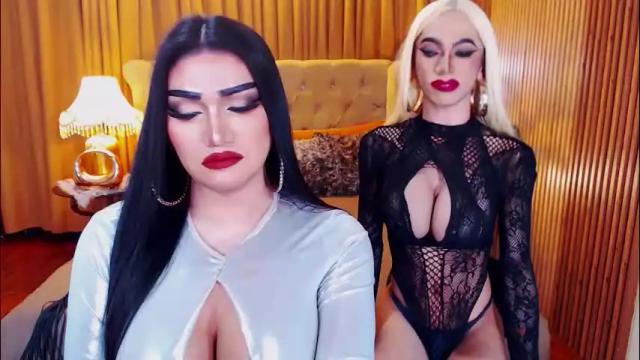 Image 7 of alurajhenson Stream on Chaturbate on 12 days ago