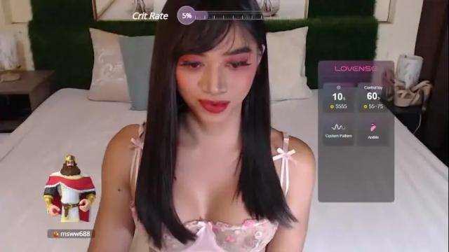 Image 7 of aluxekristine Stream on Chaturbate on 3 days ago