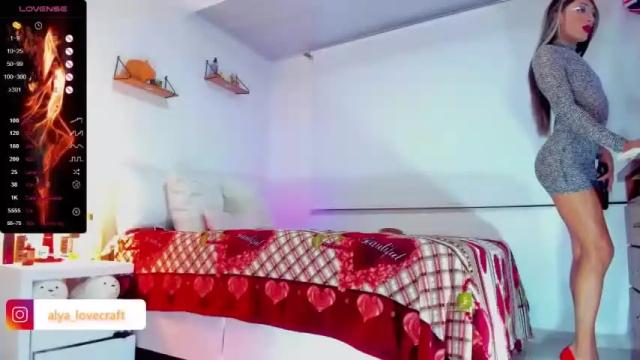 Image 3 of alya_lovecraft Stream on Chaturbate on 21 months ago