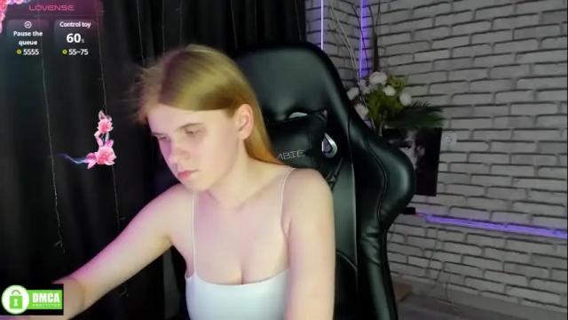 Image 12 of alya_vizz Stream on Chaturbate on 29 days ago