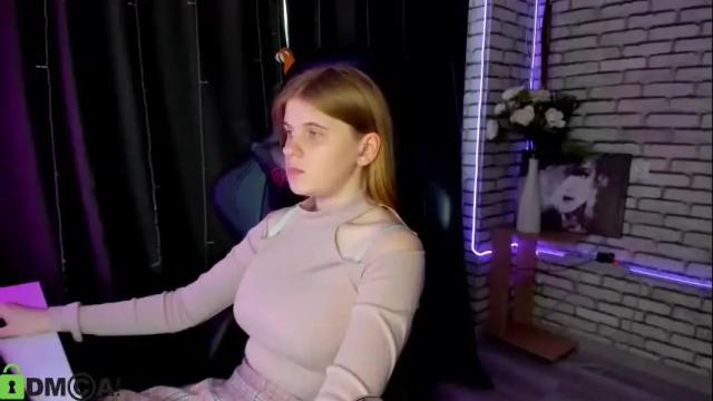 Image 4 of alya_vizz Stream on Chaturbate on 9 days ago