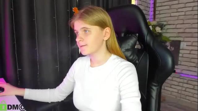 Image 2 of alya_vizz Stream on Chaturbate on 8 days ago