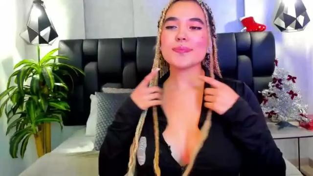 Image 8 of alyawhite Stream on Chaturbate on 17 months ago