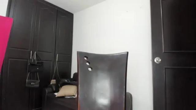 Image 12 of alyekbbw Stream on Chaturbate on 12 months ago