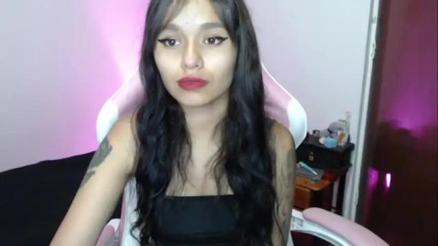 Image 7 of alylittle_ Stream on Chaturbate on 13 months ago