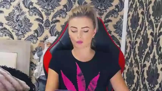 Image 10 of alyne1 Stream on Chaturbate on 25 months ago