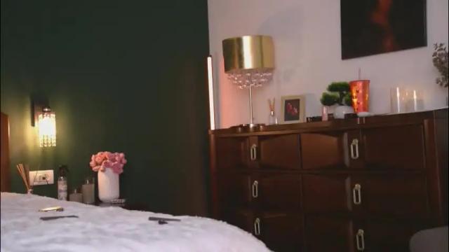 Image 2 of alyonaqueen_ Stream on Chaturbate on 1 month ago