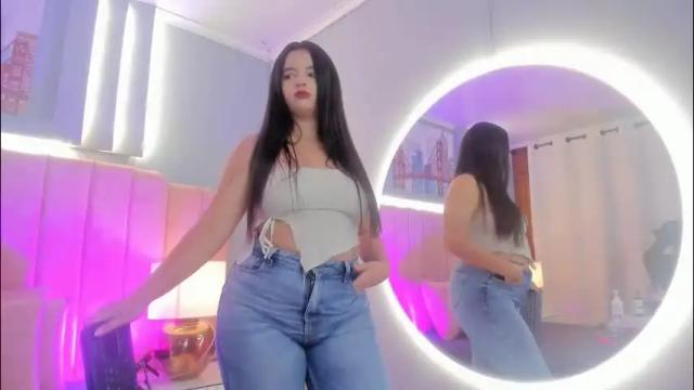 Image 11 of alys_baker Stream on Chaturbate on 1 month ago