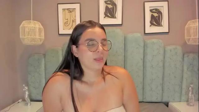 Image 3 of alys_baker Stream on Chaturbate on 1 month ago