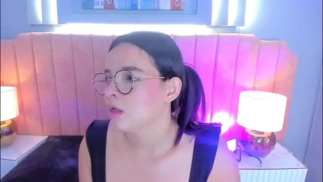 Image 4 of alys_baker Stream on Chaturbate on 8 days ago