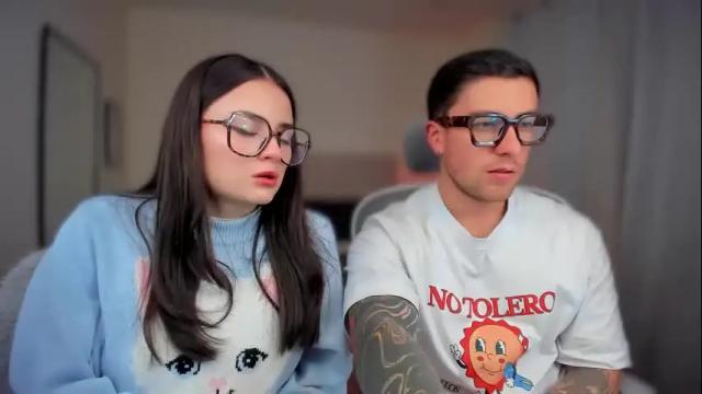Image 4 of alyshianeithan Stream on Chaturbate on 1 month ago