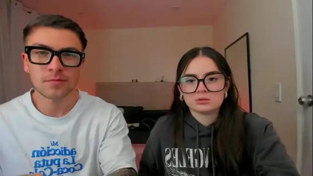 Image 2 of alyshianeithan Stream on Chaturbate on 7 months ago