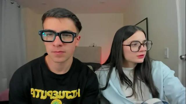 Image 4 of alyshianeithan Stream on Chaturbate on 7 months ago