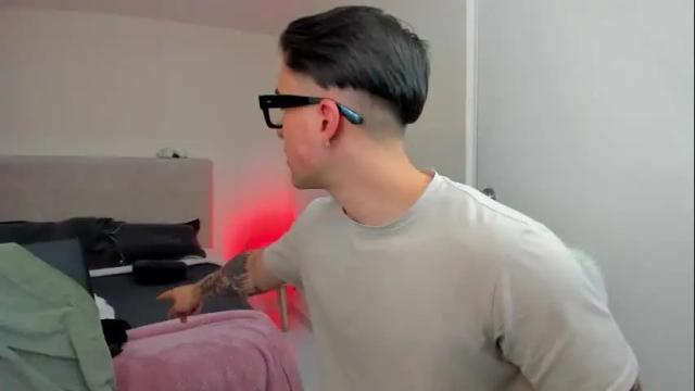 Image 2 of alyshianeithan Stream on Chaturbate on 6 months ago