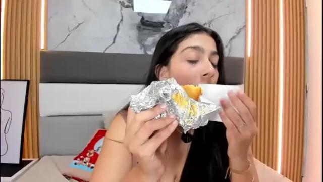 Image 7 of alyssa_park Stream on Chaturbate on 5 days ago