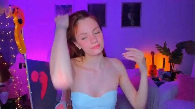 Image 2 of alyssa_smitt Stream on Chaturbate on 1 month ago