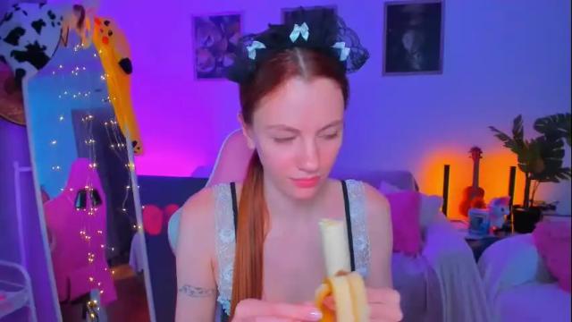 Image 4 of alyssa_smitt Stream on Chaturbate on 12 days ago