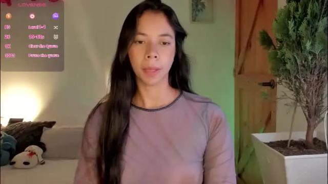 Image 3 of alyssagreen_ Stream on Chaturbate on 2 months ago