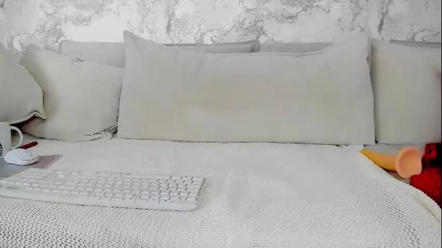 Image 2 of alyssamillan Stream on Chaturbate on 5 days ago