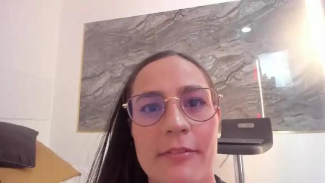 Image 11 of alyssarose1_ Stream on Chaturbate on 17 months ago