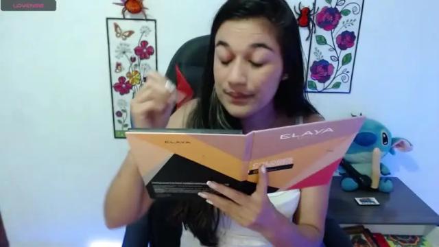 Image 2 of alyssaxr Stream on Chaturbate on 18 months ago