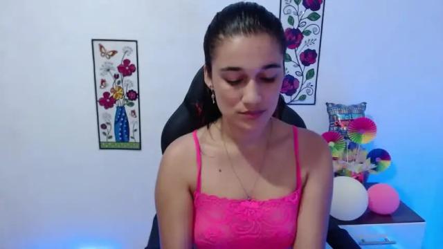 Image 12 of alyssaxr Stream on Chaturbate on 15 months ago
