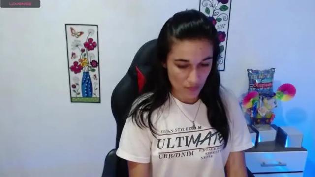 Image 7 of alyssaxr Stream on Chaturbate on 13 months ago