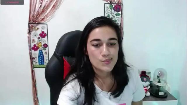 Image 10 of alyssaxr Stream on Chaturbate on 7 months ago