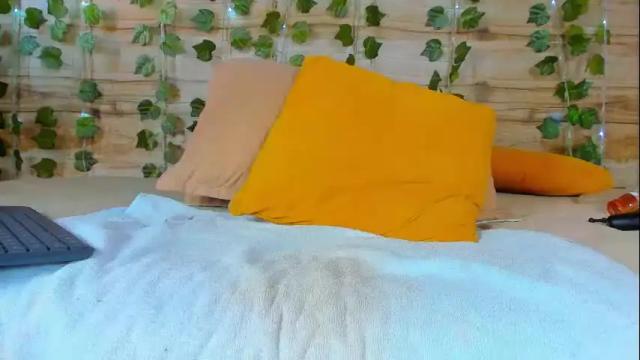 Image 12 of alyssia_oceann Stream on Chaturbate on 6 days ago