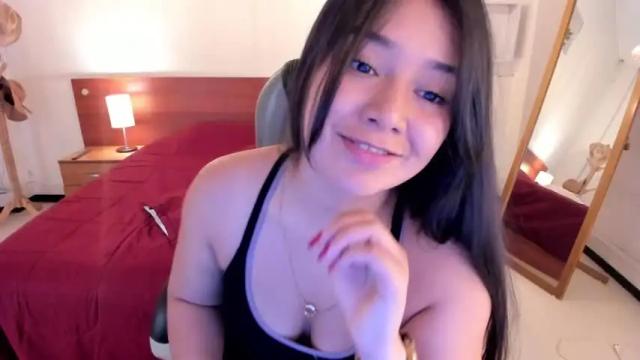 Image 12 of alyssia_wolds_ Stream on Chaturbate on 12 months ago