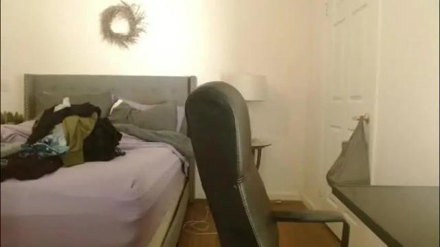 Image 2 of alyssiaamorexo Stream on Chaturbate on 2 months ago