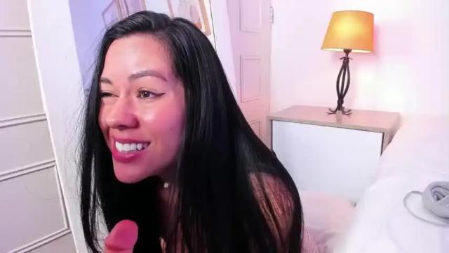 Image 8 of alyssonferrer Stream on Chaturbate on 13 months ago