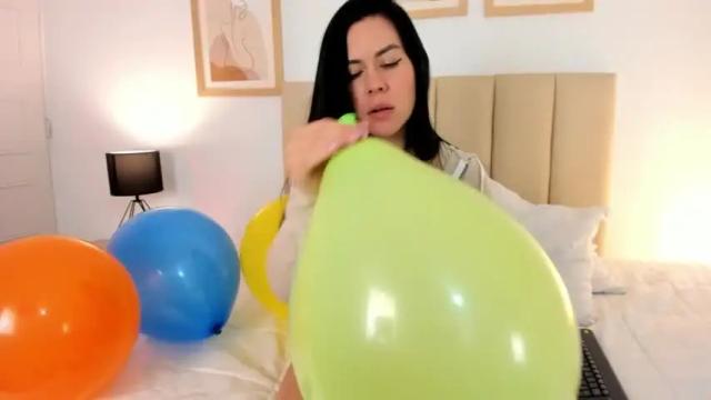 Image 7 of alyssonferrer Stream on Chaturbate on 21 months ago