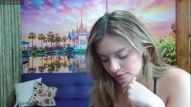 Image 6 of alyy_cute Stream on Chaturbate on 6 days ago