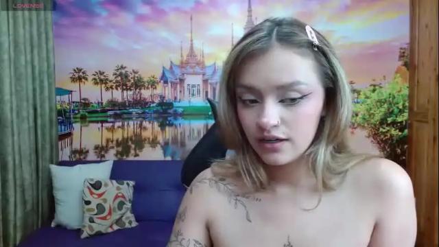 Image 4 of alyy_cute Stream on Chaturbate on 4 days ago