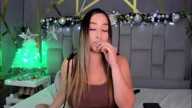 Thumbnail 3, alyzeegorgeous's Stream at Chaturbate, 1 month ago