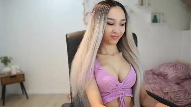 Image 6 of amai__liu Stream on Chaturbate on 13 days ago