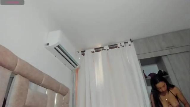 Image 4 of amaia_mendoza Stream on Chaturbate on 4 months ago