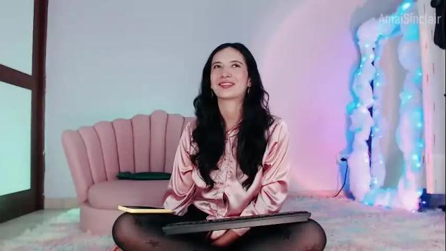 Image 3 of amaisinclair Stream on Chaturbate on 1 month ago