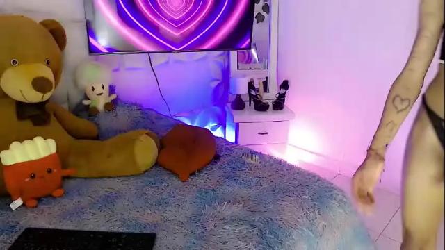 Image 4 of amal_baddel_ Stream on Chaturbate on 1 month ago