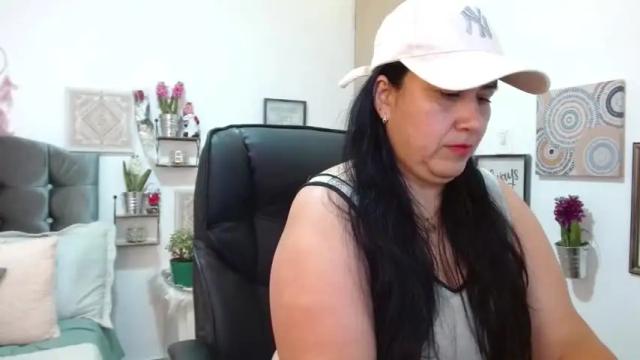 Image 11 of amalia_brunette Stream on Chaturbate on 13 months ago