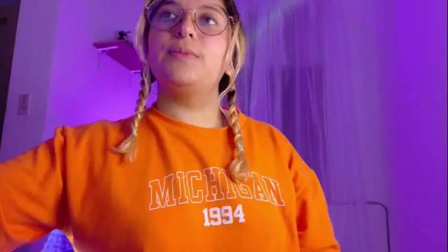 Image 11 of amalia_rosse_ Stream on Chaturbate on 1 month ago