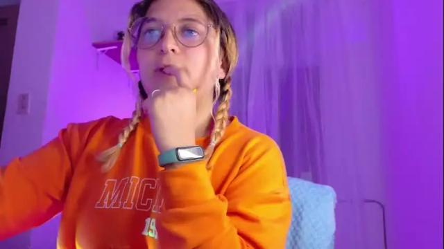 Image 4 of amalia_rosse_ Stream on Chaturbate on 1 month ago